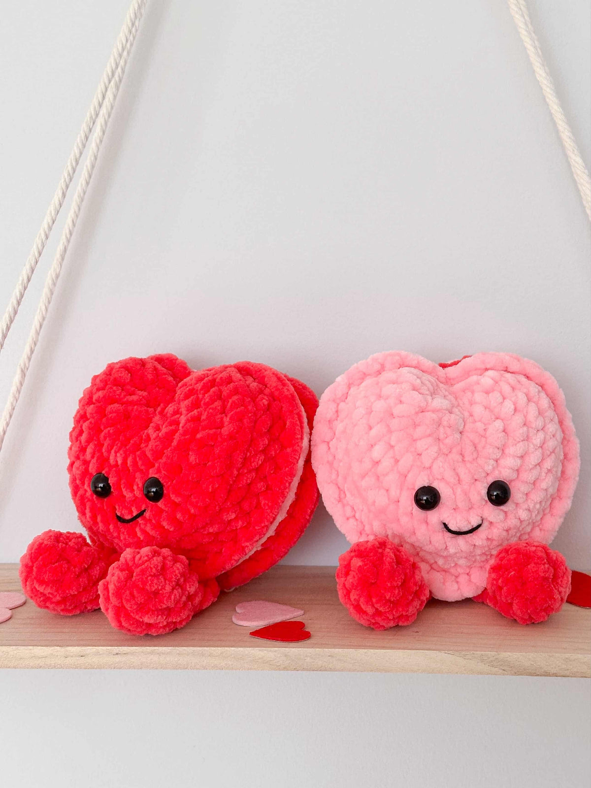 Leah the Loveheart Macaron – Crochet Pattern (PDF Download) No-Sew
