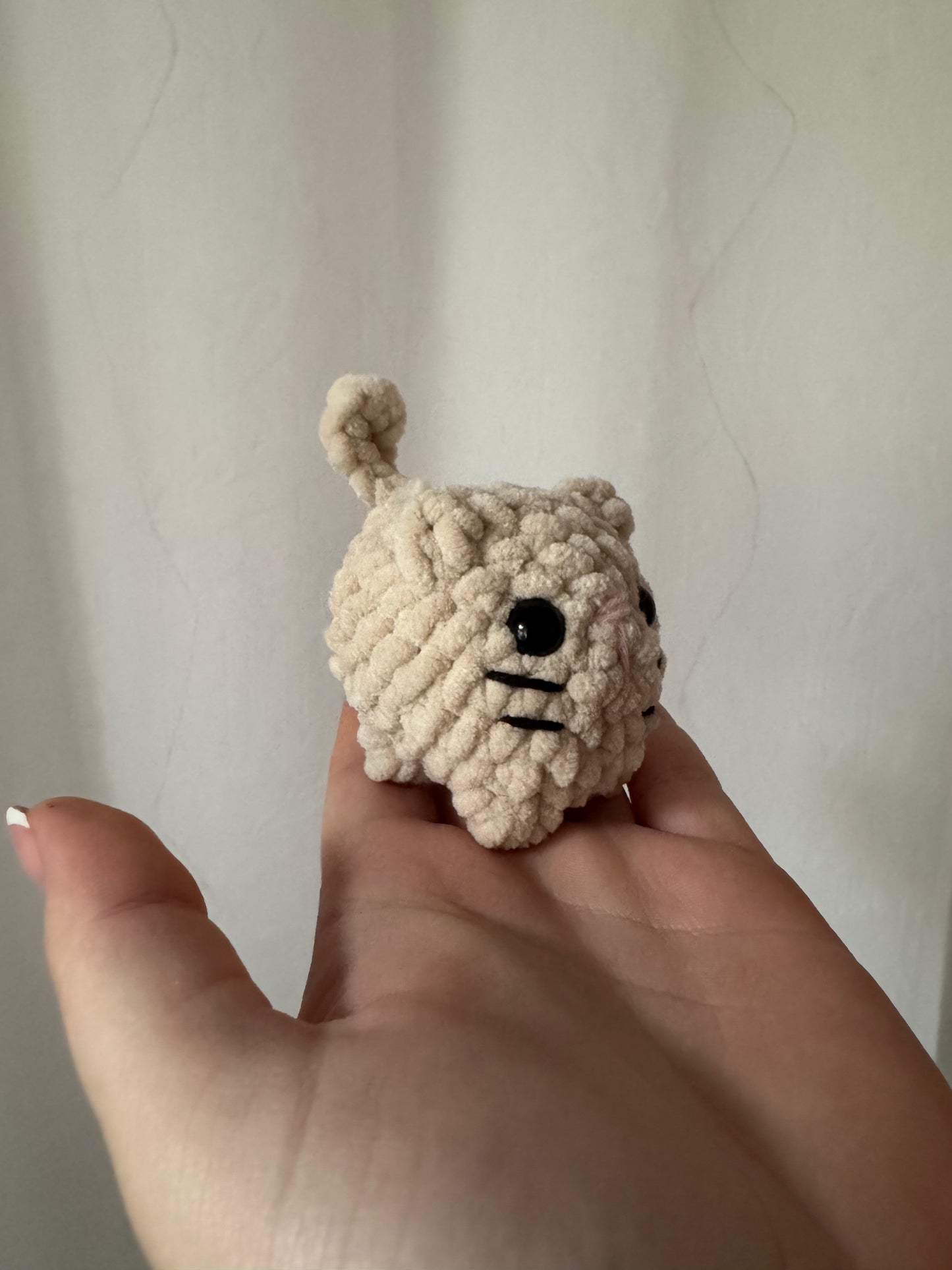Beginner Crochet Kit, DIY Kitten Amigurumi Kit With Video Tutorial